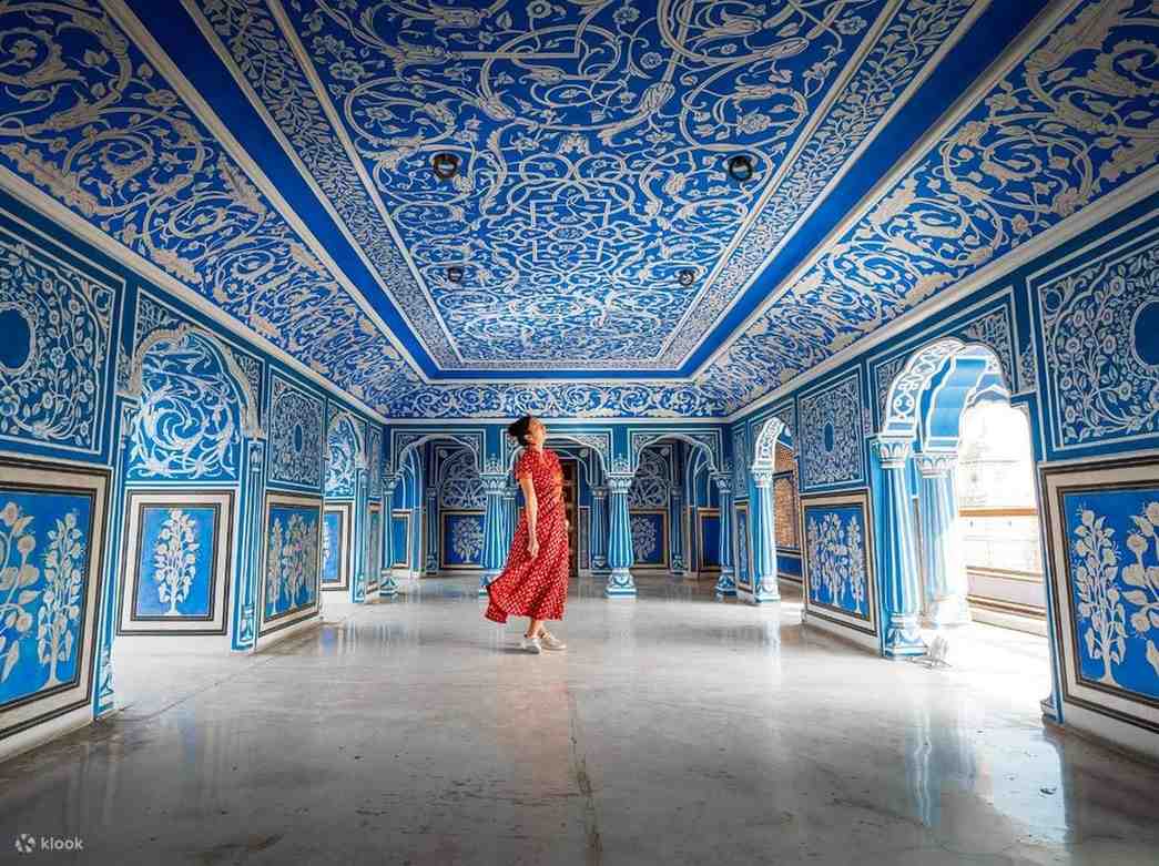 Taj Mahal Tour by Gatimaan Express from Delhi