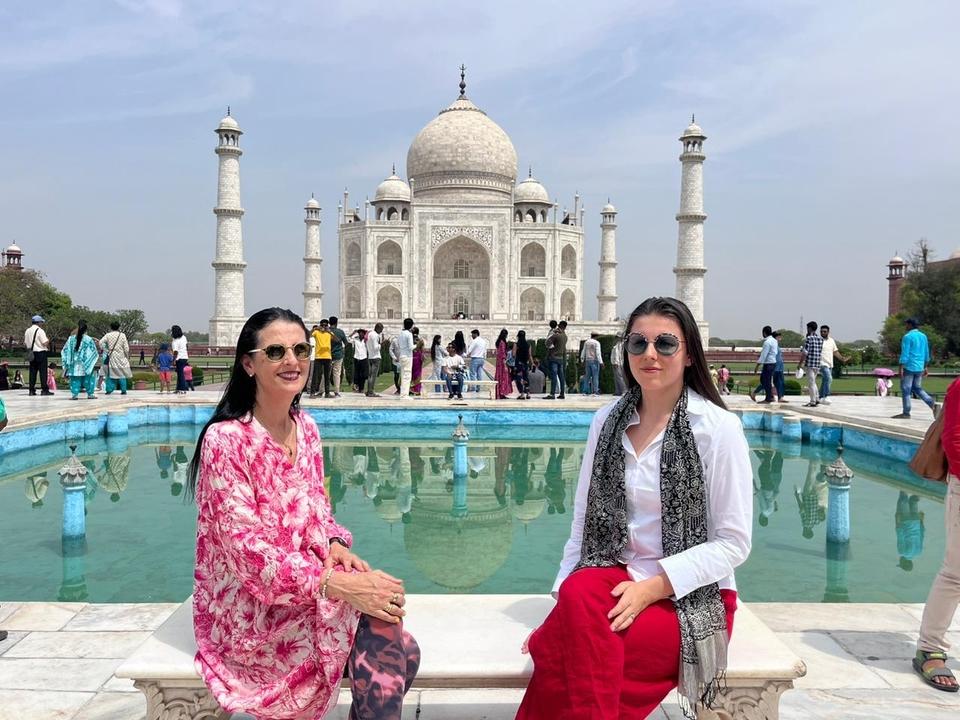 Taj Mahal Sunrise Day Tour from Delhi